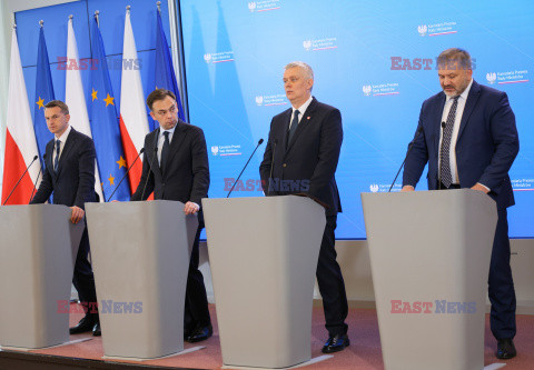 Konferencja ministrów: Domańskiego, Żurka i Siemoniaka