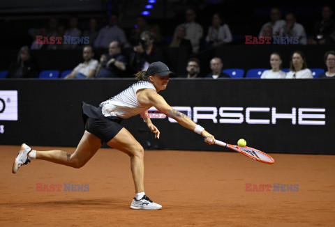 Iga Świątek przegrała z Andriejewą na turnieju WTA 500 w Stuttgarcie