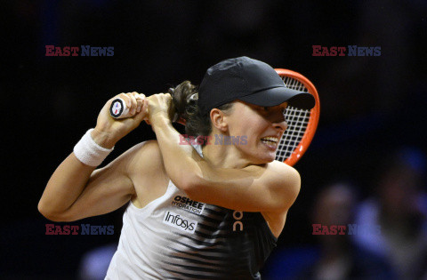 Iga Świątek przegrała z Andriejewą na turnieju WTA 500 w Stuttgarcie