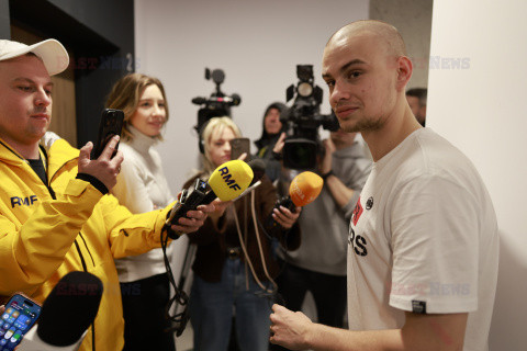 Łatwogang idzie na rekord