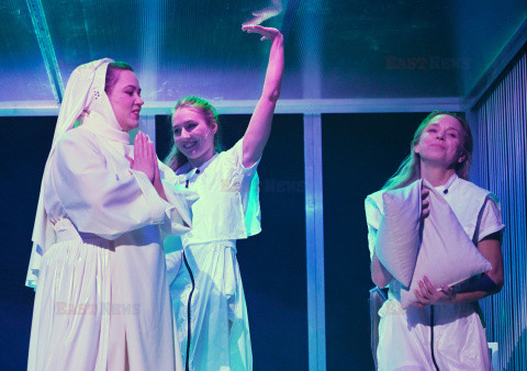 Teatr Łaźnia Nowa Próba medialna spektaklu "Larwy"