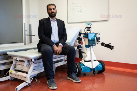 Robot powitalny we włoskim szpitalu