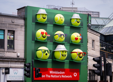 Dekoracja sklepu na Wimbledon