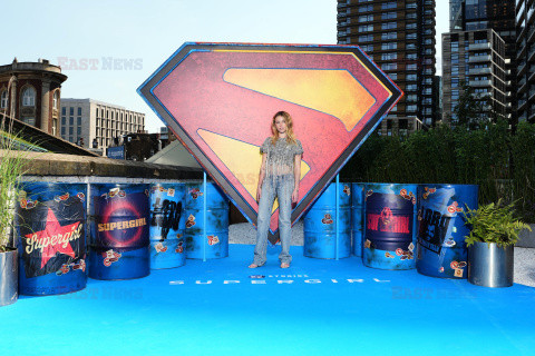 Sesja do filmu Supergirl w Londynie