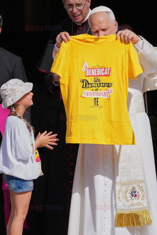 Papież Leon XIV z relikwiami św. Augustyna