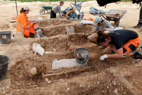 Archeolodzy na merowińskim cmentarzu