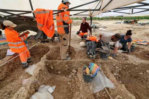 Archeolodzy na merowińskim cmentarzu