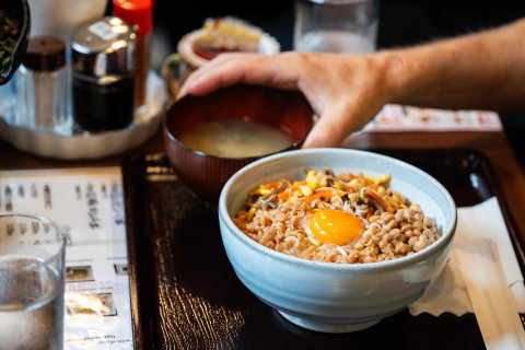 Natto - potrawa ze sfermentowanych ziaren soi