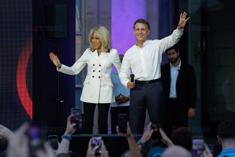 Emmanuele Macron z żoną na festiwalu Fete de la Musiqu