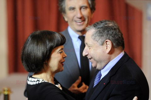Mireille Mathieu odznaczona przez Sarkozy'ego