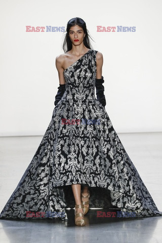 Tadashi Shoji