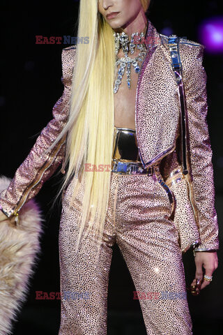 The Blonds detail