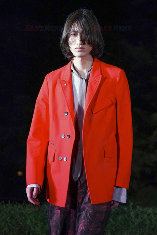 Tokyo, Bed JW Ford