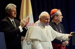 US-POPE-CLINTON-RIGALI