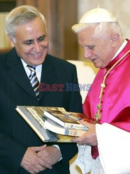 Spotkanie Moshe Katzava z papiezem Benedyktem XVI