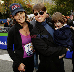 Katie Holmes i Tom Cruise z córką w Nowym Jorku