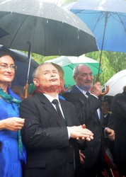 Odsłonięcie pomnika Lecha i Marii Kaczyńskich w Radomiu