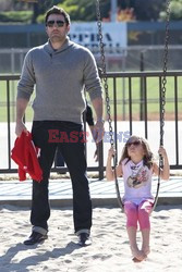 Ben Affleck spędza dzień z córkami