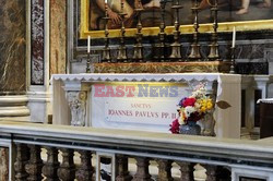 Nowa inskrypcja na grobowcu papieża Jana Pawła II