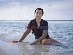 Kobiety badają podwodne życie Polinezji - Madame Figaro 1558