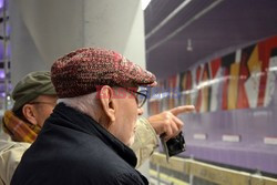 Wojciech Fangor - lustracja wystroju 2 linii warszawskiego metra