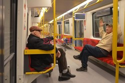 Wojciech Fangor - lustracja wystroju 2 linii warszawskiego metra