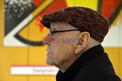 Wojciech Fangor - lustracja wystroju 2 linii warszawskiego metra