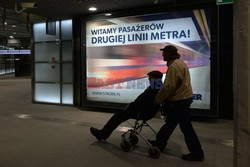 Wojciech Fangor - lustracja wystroju 2 linii warszawskiego metra