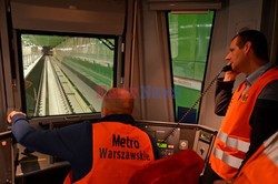 Wojciech Fangor - lustracja wystroju 2 linii warszawskiego metra