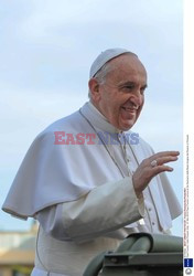 Papież Franciszek z wizytą w Pompejach i Neapolu
