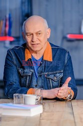 Na planie Hala Odlotow