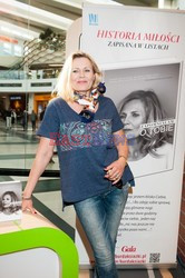 Grażyna Szapołowska promuje książkę "Zapomniałam o tobie" w Empik Arkadia