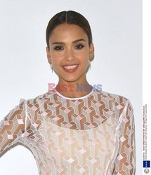 Jessica Alba promuje kosmetyki Honest Beauty 