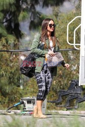 Megan Fox na planie serialu New Girl