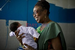 Opieka medyczna w Liberii - Eyevine