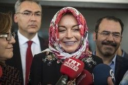 Lindsay Lohan spotyka się z syryjską rodziną w Turcji