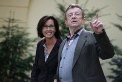 Na planie serialu Klub Szalonych Dziewic
