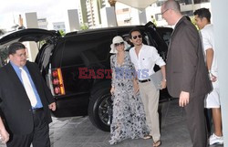 Jennifer Lopez i Marc Anthony wychodzą z hotelu