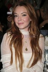 Lindsay Lohan na pokazie mody w Madrycie