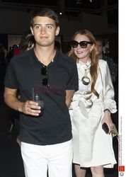 Lindsay Lohan na pokazie mody w Madrycie