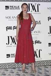 Lindsay Lohan na pokazie mody w Madrycie