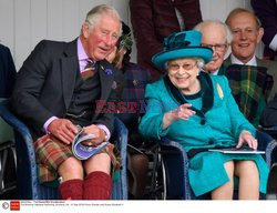 Królowa Elżbieta dobrze bawi się w Szkocji