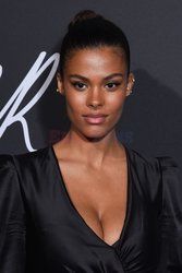Goście na Tygodniu Mody w Paryżu