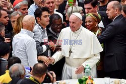Papież Franciszek zjadł obiad z 1500 ubogimi