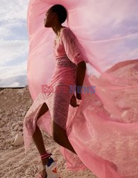 Moda - Różowa planeta - Madame Figaro 1808