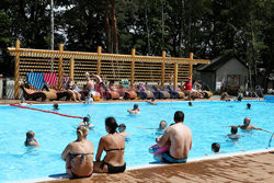 Briefing z okazji otwarcia basenu plenerowego w Parku Kultury w Powsinie