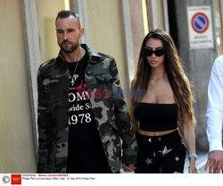 Philipp Plein spaceruje z dziewczyną