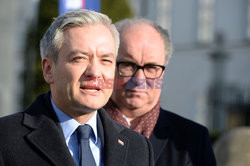 Konferencja Roberta Biedronia przed Pałacem Prezydenckim