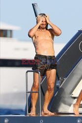 Zlatan Ibrahimovic ćwiczy nawet na wakacjach