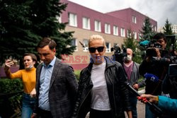 Aleksiej Nawalny walczy o życie w szpitalu
